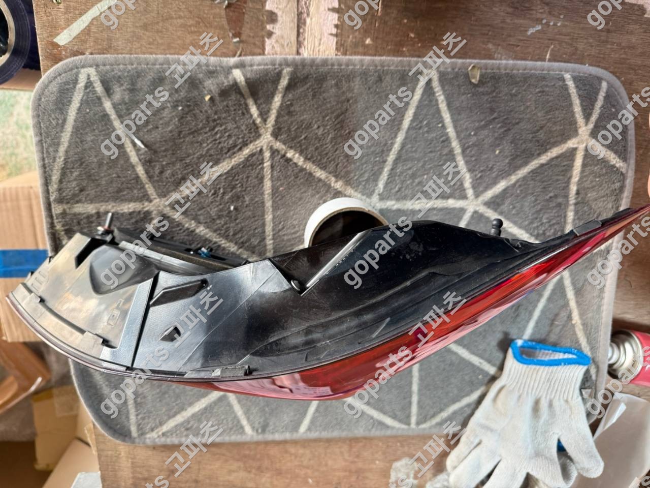 벤츠 W205 C클래스 조수석 테일라이트 중고 상세사진 3