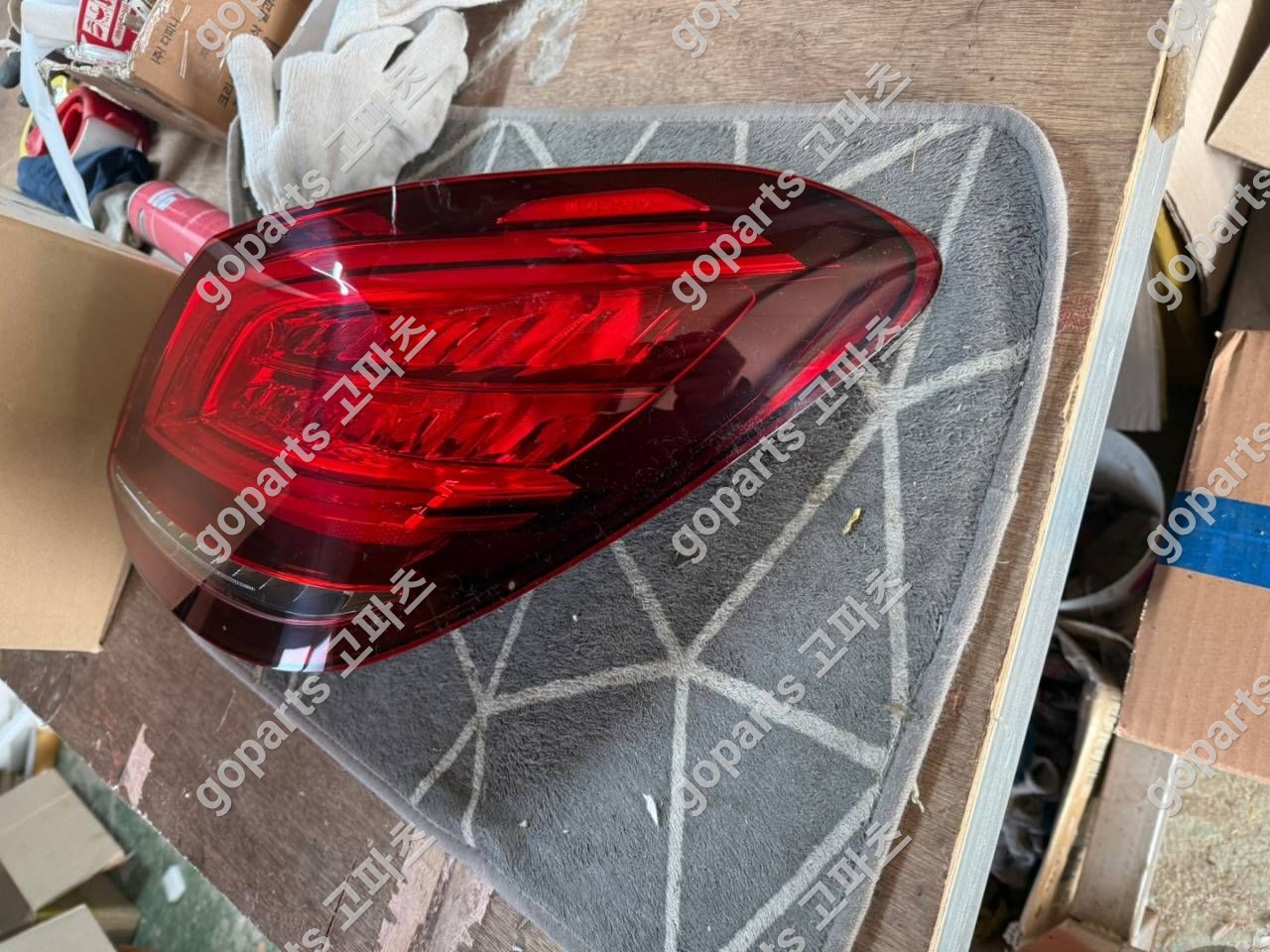 벤츠 W205 C클래스 조수석 테일라이트 중고 상세사진 5