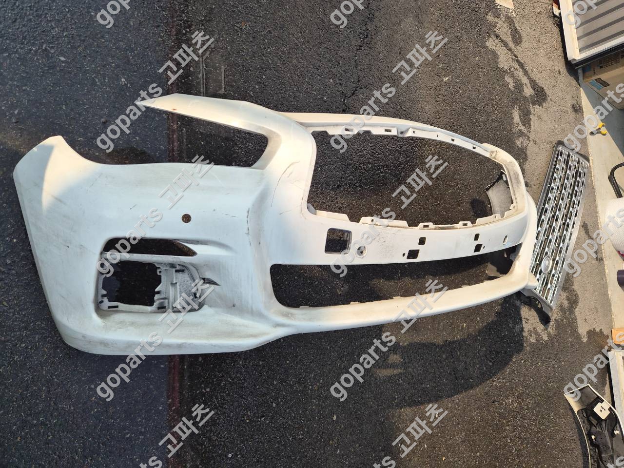 인피니티 Q50 전기형 전범퍼 상세사진 2