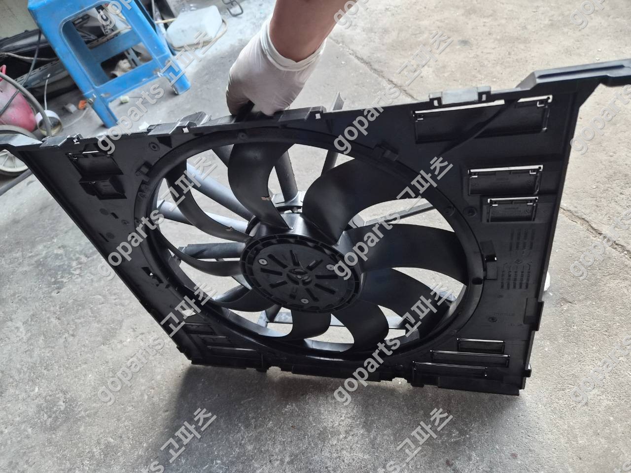 BMW 5시리즈 G30 6GT G32 라디에이터휀 1742795339902 상세사진 3