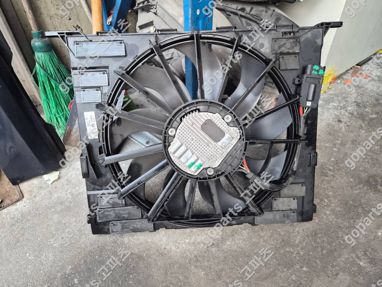 BMW 5시리즈 G30 6GT G32 라디에이터휀 중고 교체 납품 후기 – 고파츠