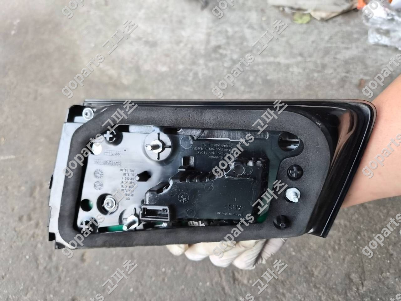 BMW G30 5시리즈 운전석 후미등 6321-5a38af1-01/02 상세사진 3