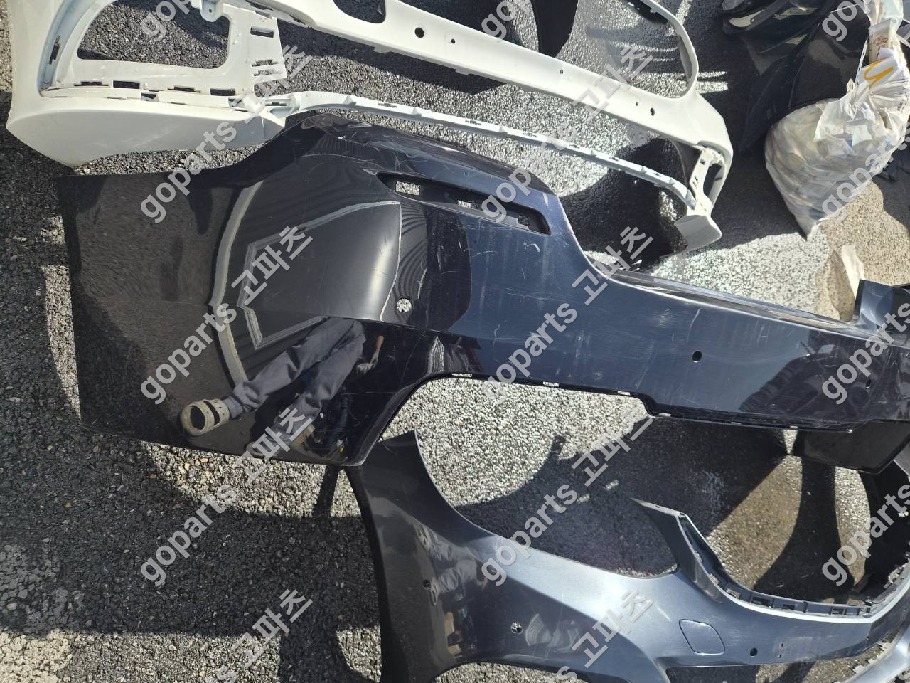 BMW 5시리즈 F10 M팩 후범퍼 상세사진 3