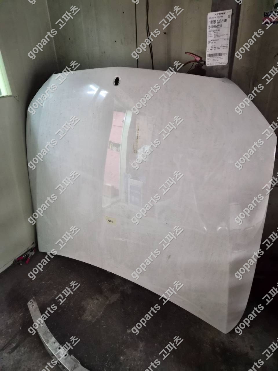벤츠 E클래스 W213 본넷 중고부품 상세사진 2