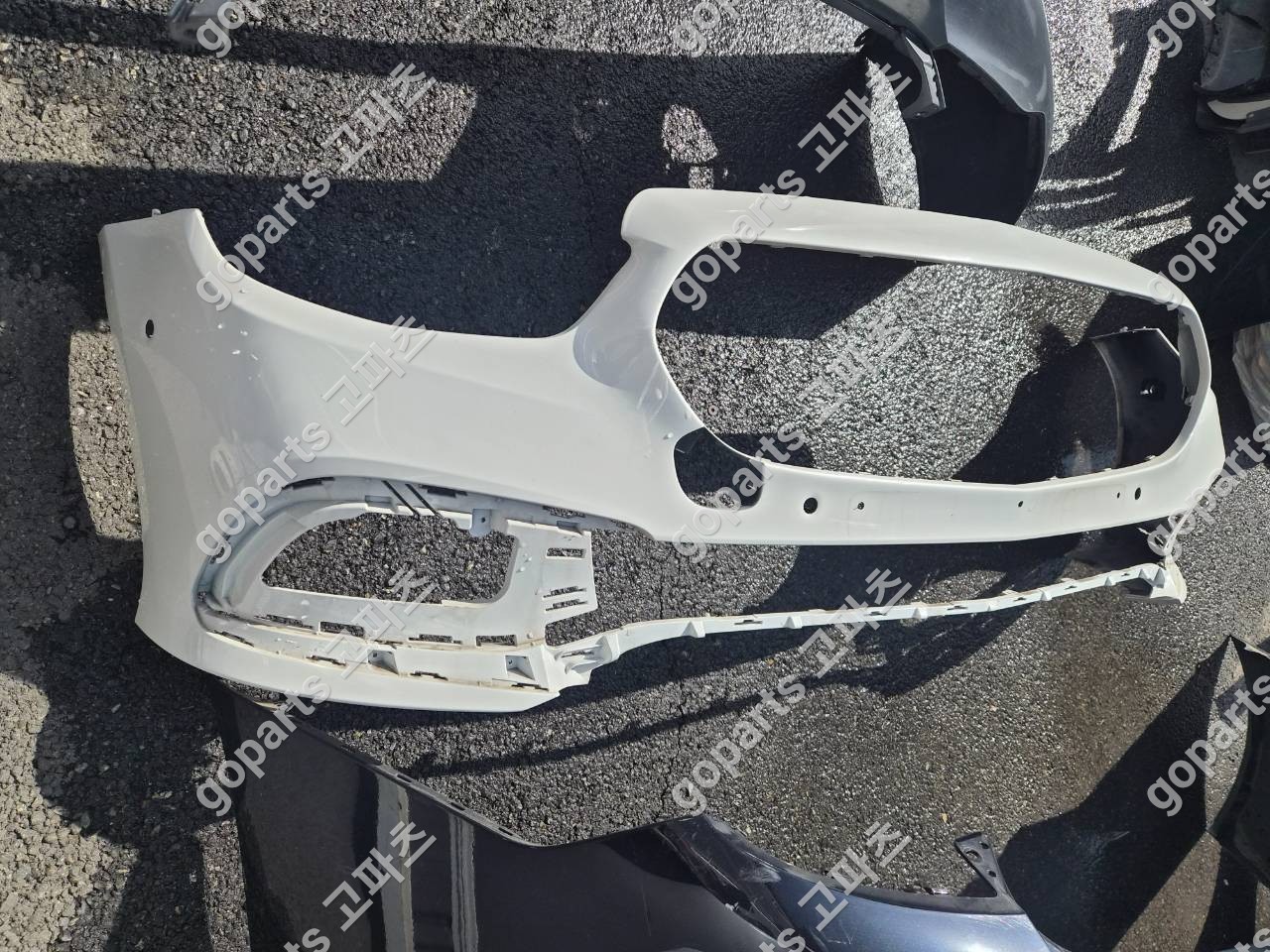 벤츠 W213 E클래스 후반기 전범퍼 상세사진 3