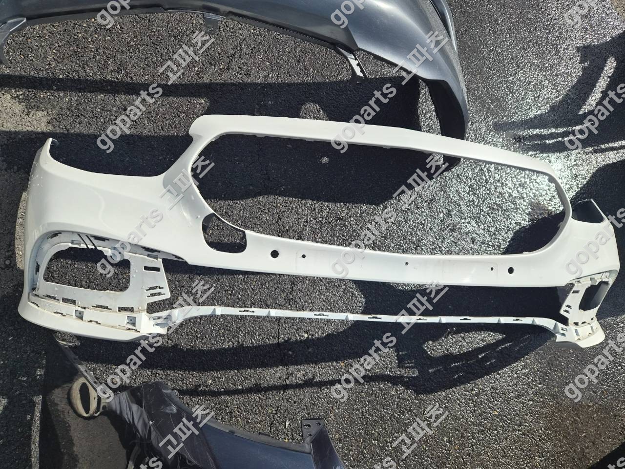 벤츠 E클래스 W213 전범퍼 교체 후기: 2020-2023 후반기 모델 완벽 수리