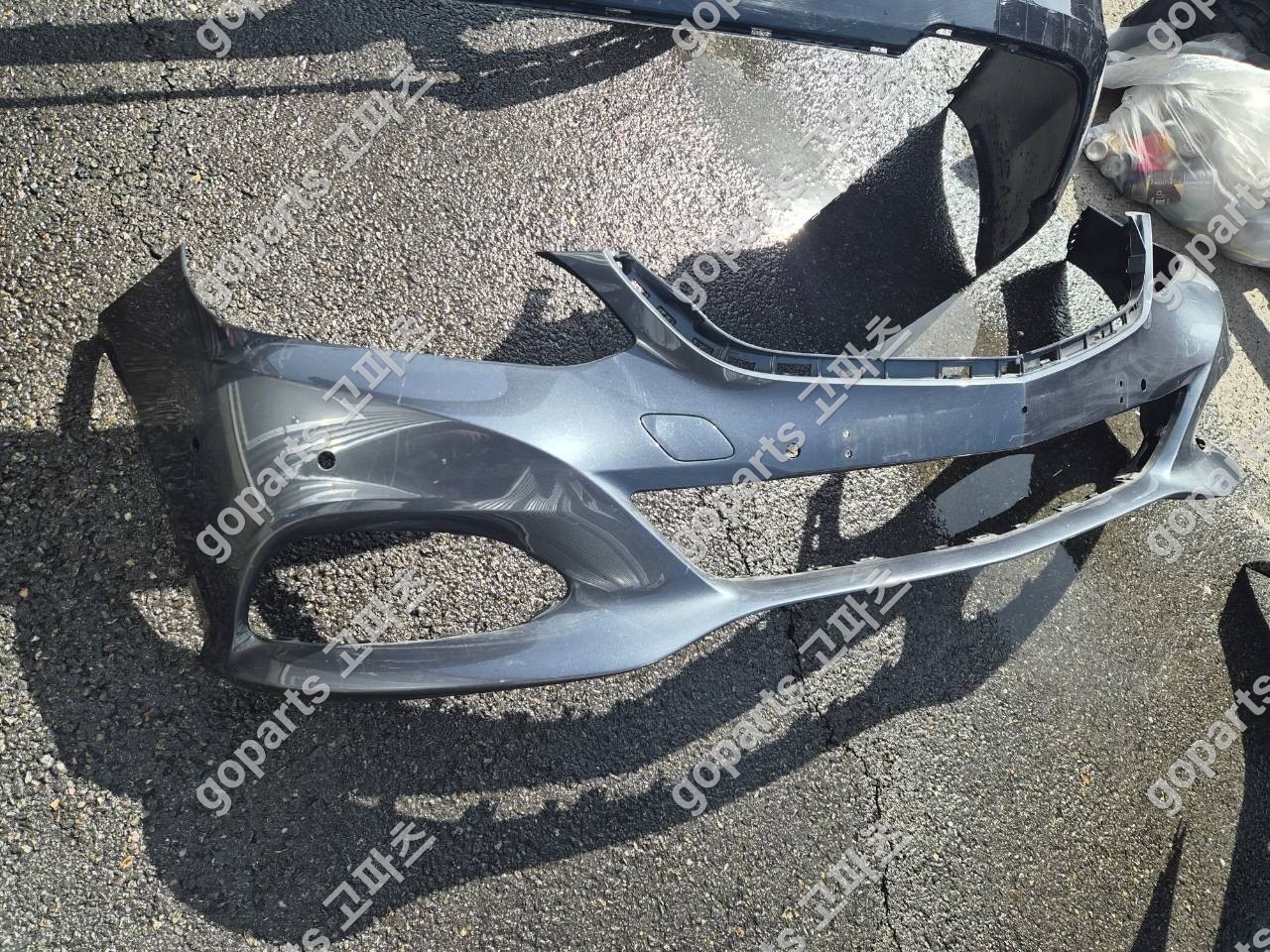 벤츠 E클래스 W212 후기형 전범퍼 상세사진 2