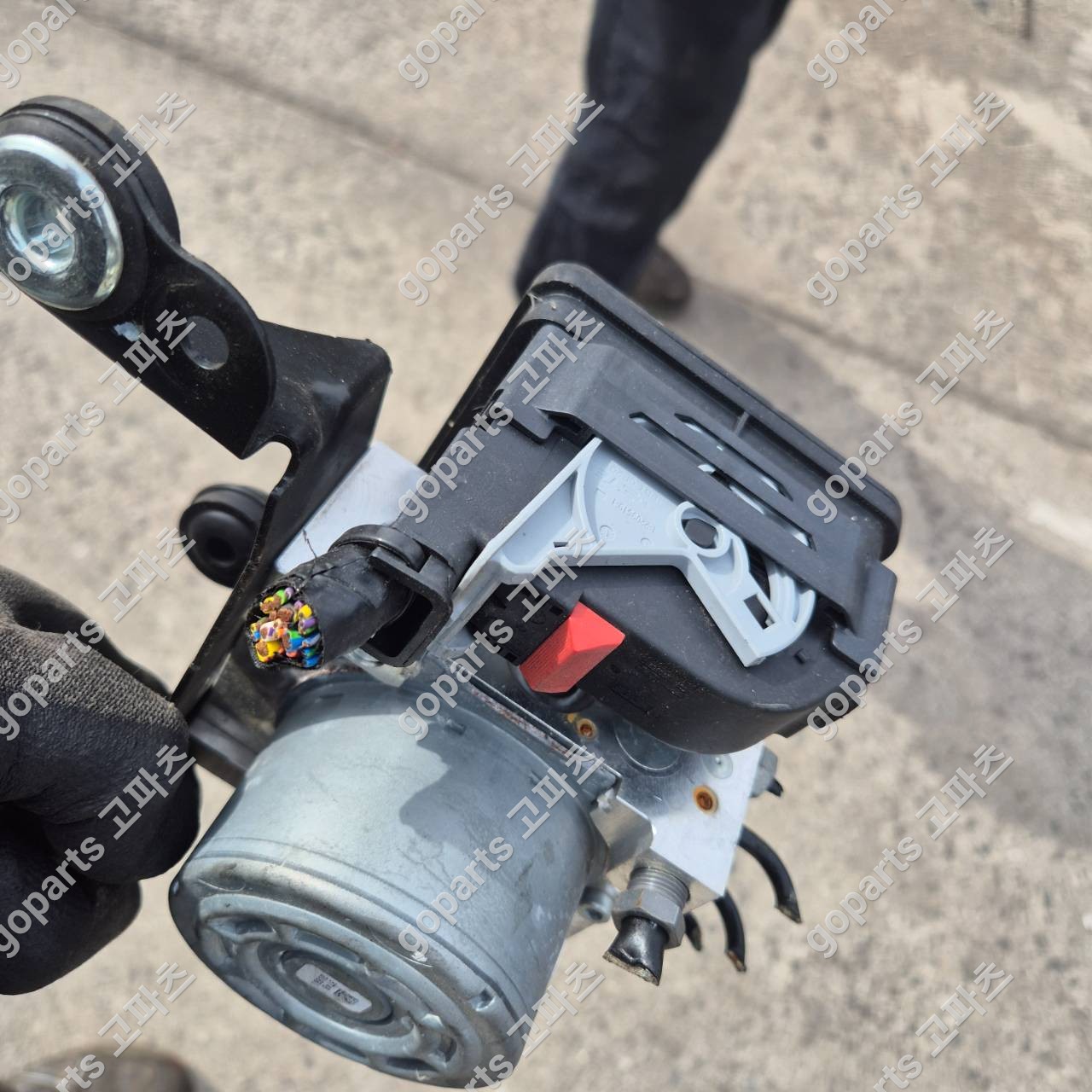 폭스바겐 공용 에어컨 컴프레셔 5k0820803a 상세사진 3