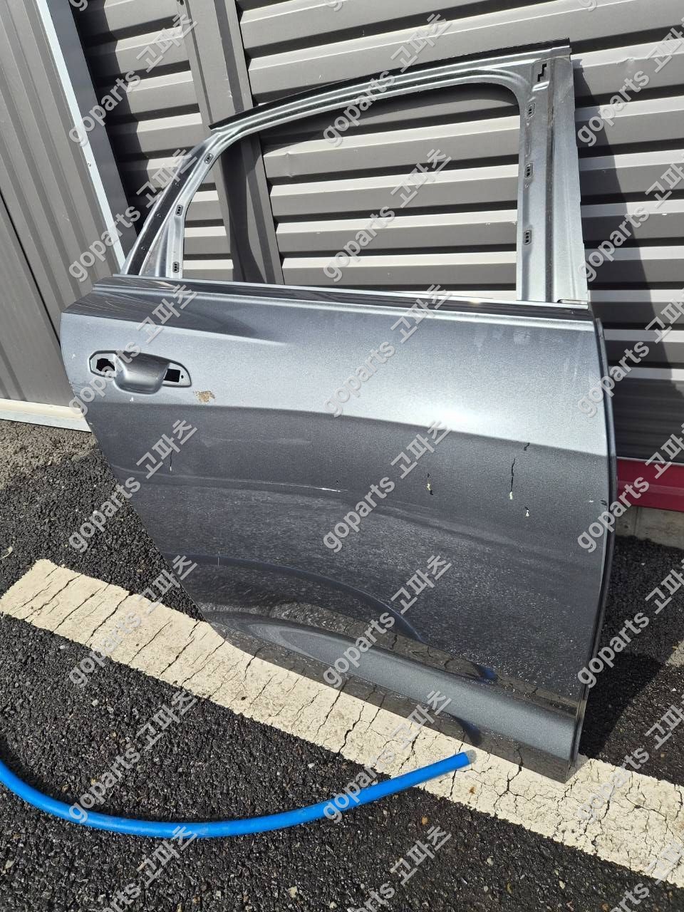 아우디 A6 C8 4K 조수석 뒷문 상세사진 2