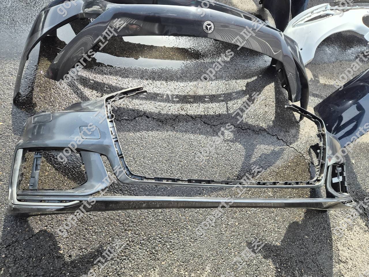 아우디 A6 C8 4K S라인 전범퍼 상세사진 2