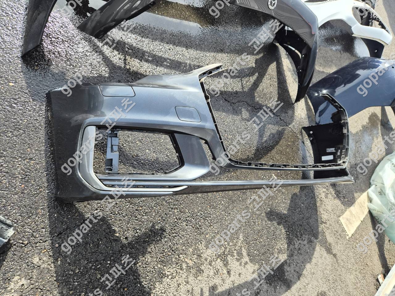 아우디 A6 C8 전범퍼 S라인 중고 교체 납품 후기 – 완벽 수리 지원