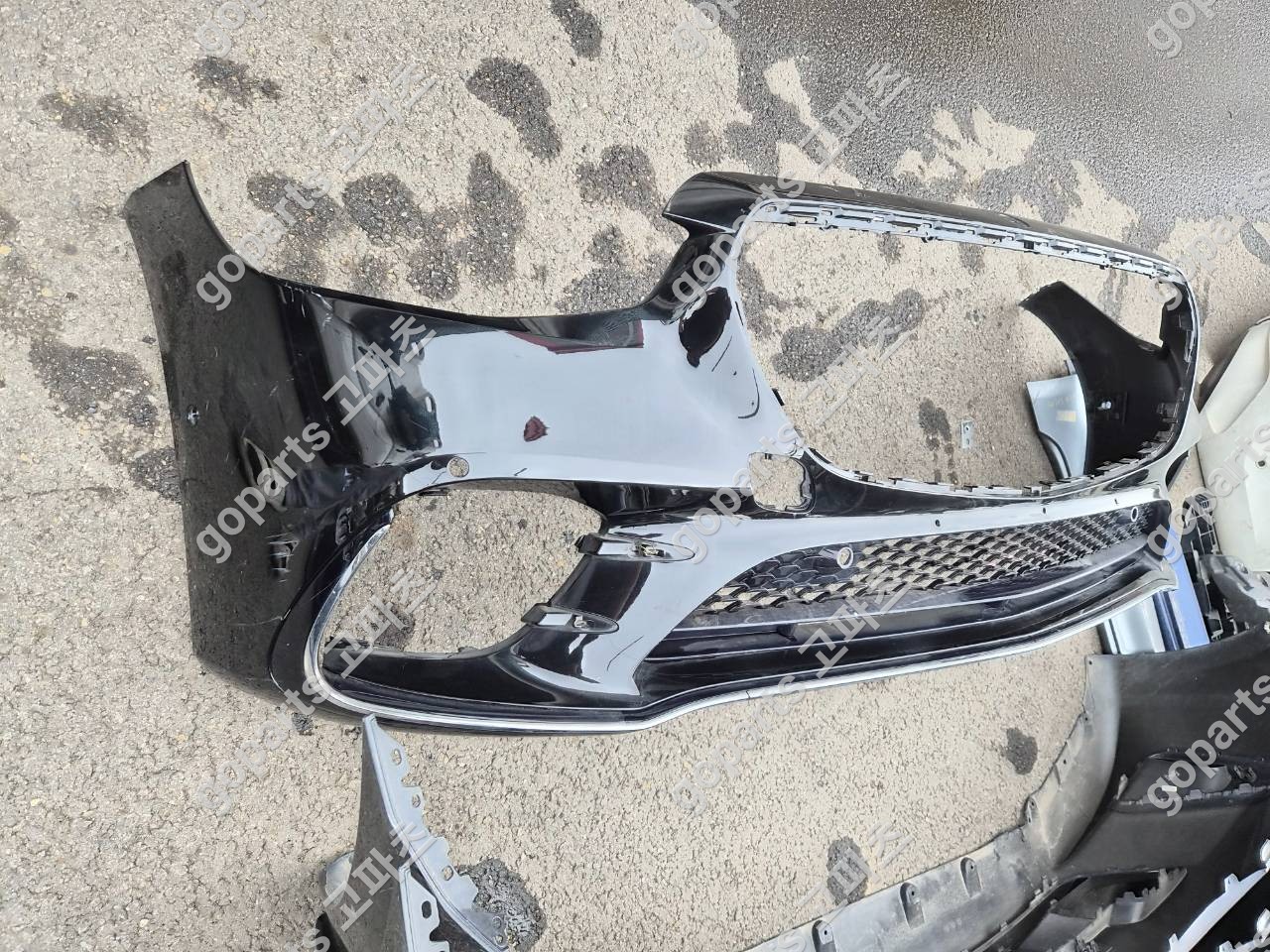 벤츠 W223 S클래스 AMG 라인 전범퍼 (하단립 파손) 상세사진 3