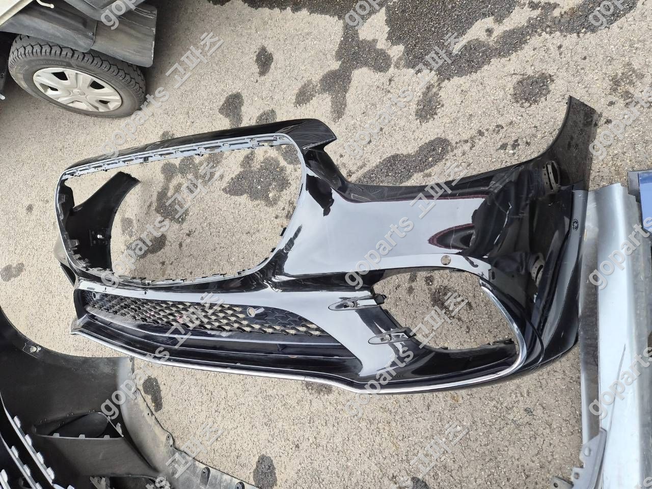 벤츠 W223 S클래스 AMG 라인 전범퍼 (하단립 파손) 상세사진 2