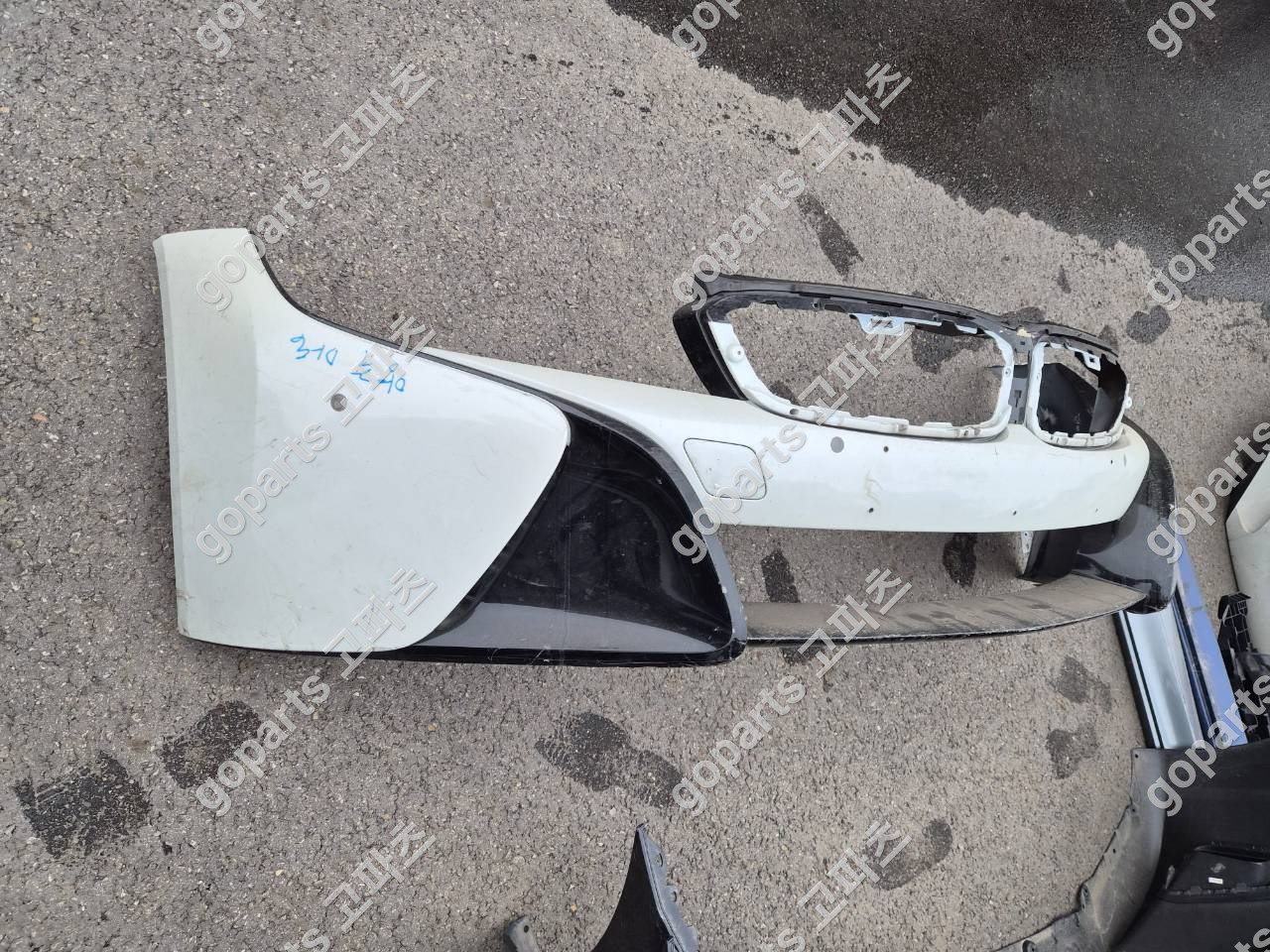 BMW i8 i12 전반기 전범퍼 상세사진 2