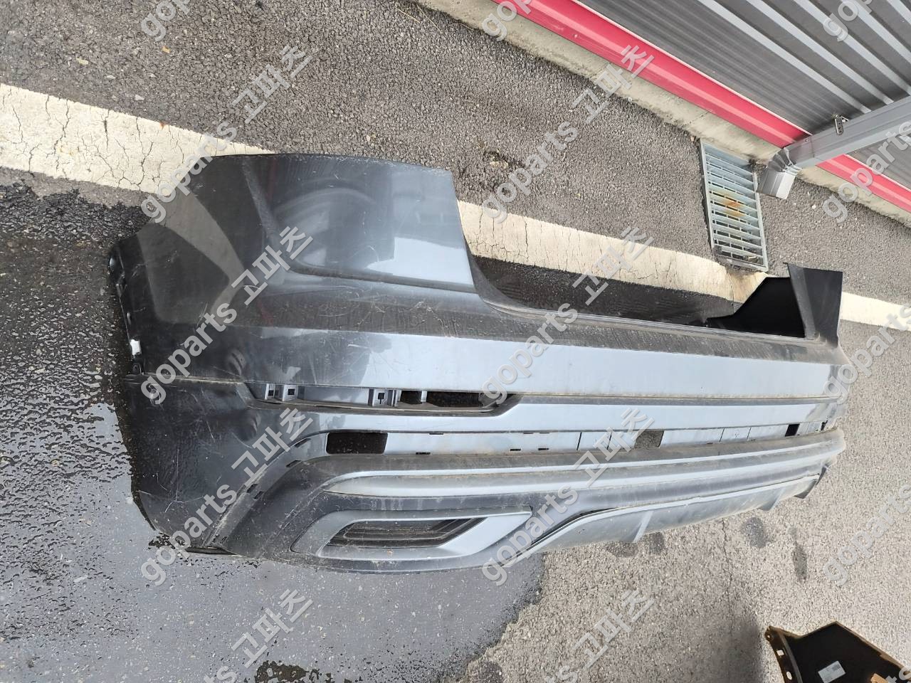 아우디 Q8 4M 후범퍼 상세사진 2