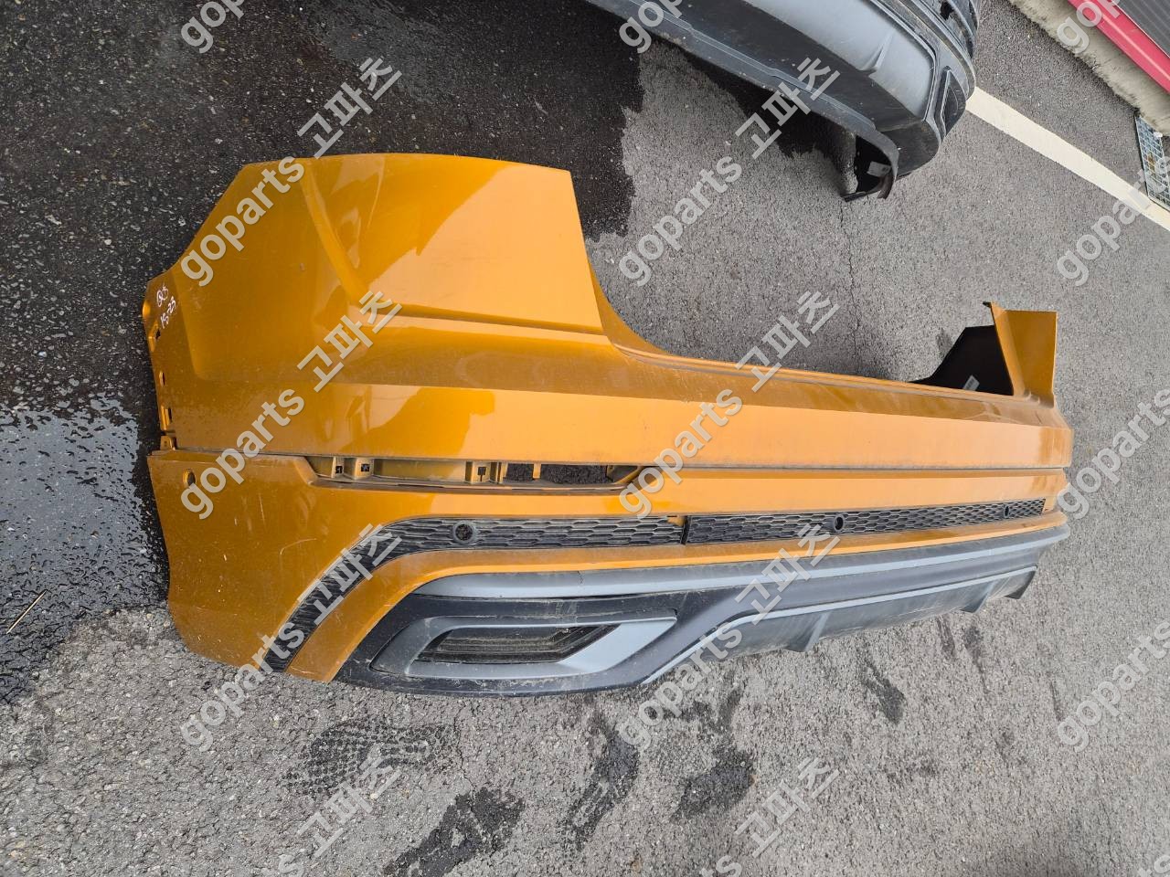 아우디 Q8 4M 후범퍼 상세사진 3