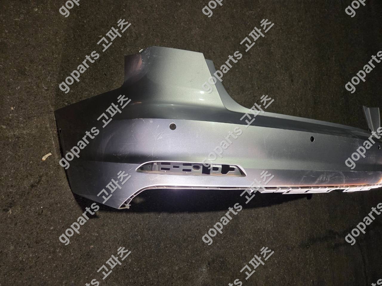 아우디 A6 C8 4K 후범퍼 상세사진 2