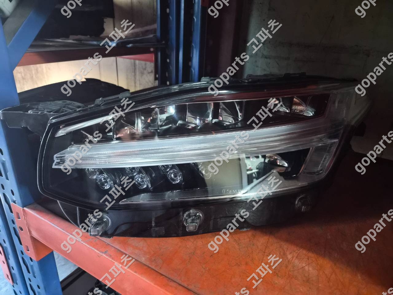 볼보 XC90 2세대 운전석 헤드라이트 32404715 상세사진 4