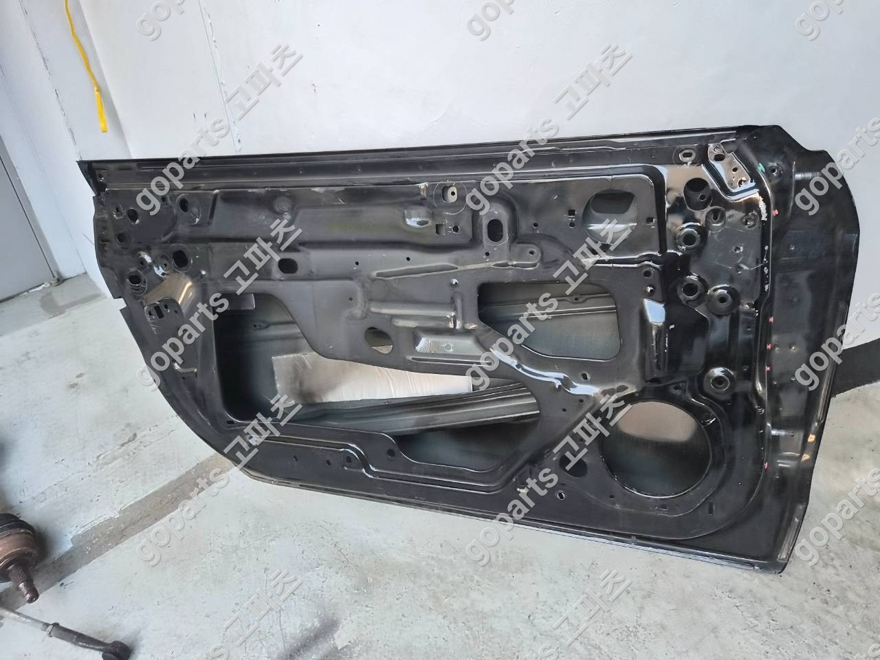 포드 머스탱 6세대 운전석 전도어 상세사진 2