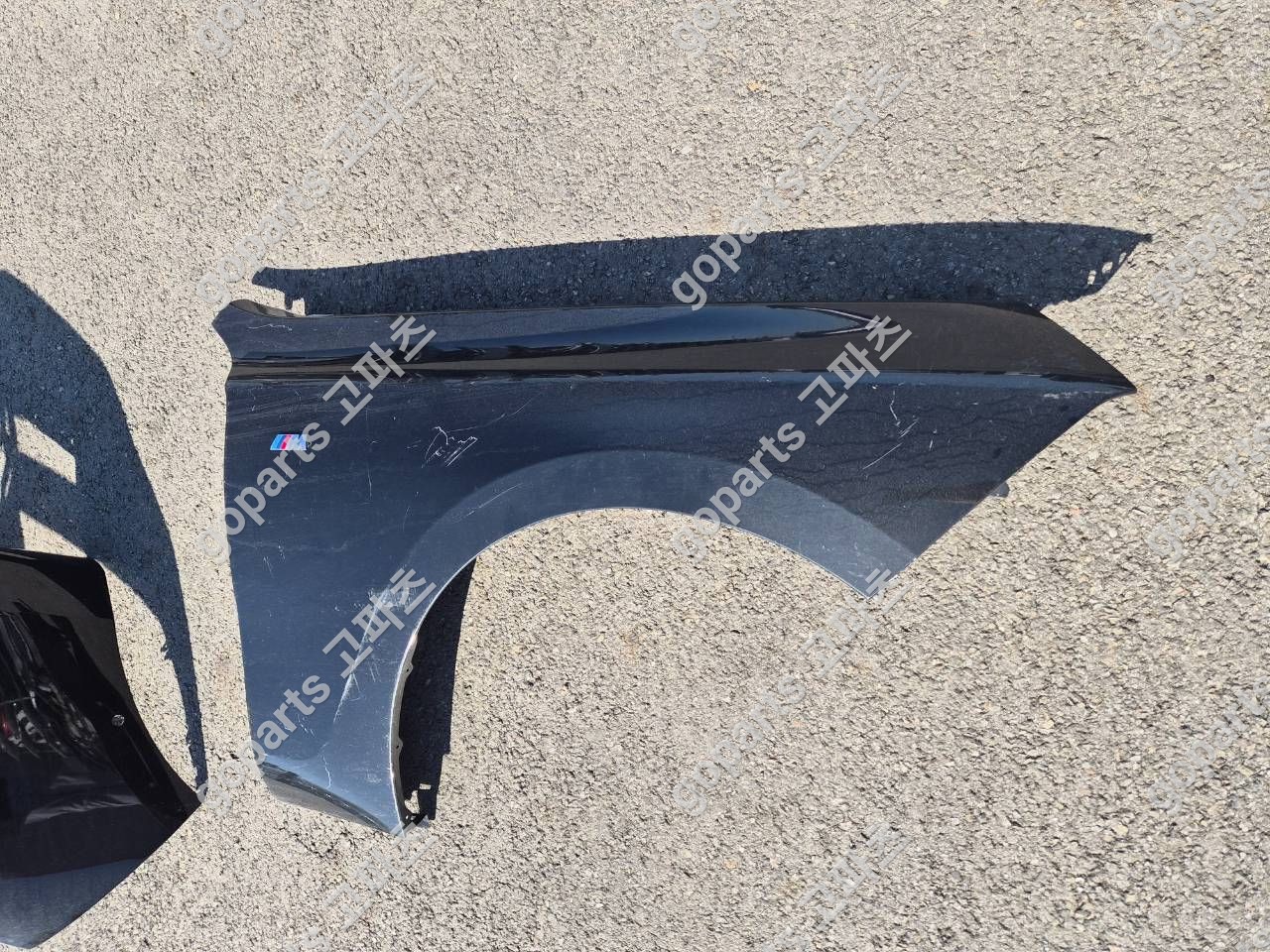 BMW 7시리즈 G70 조수석 전휀더 상세사진 2