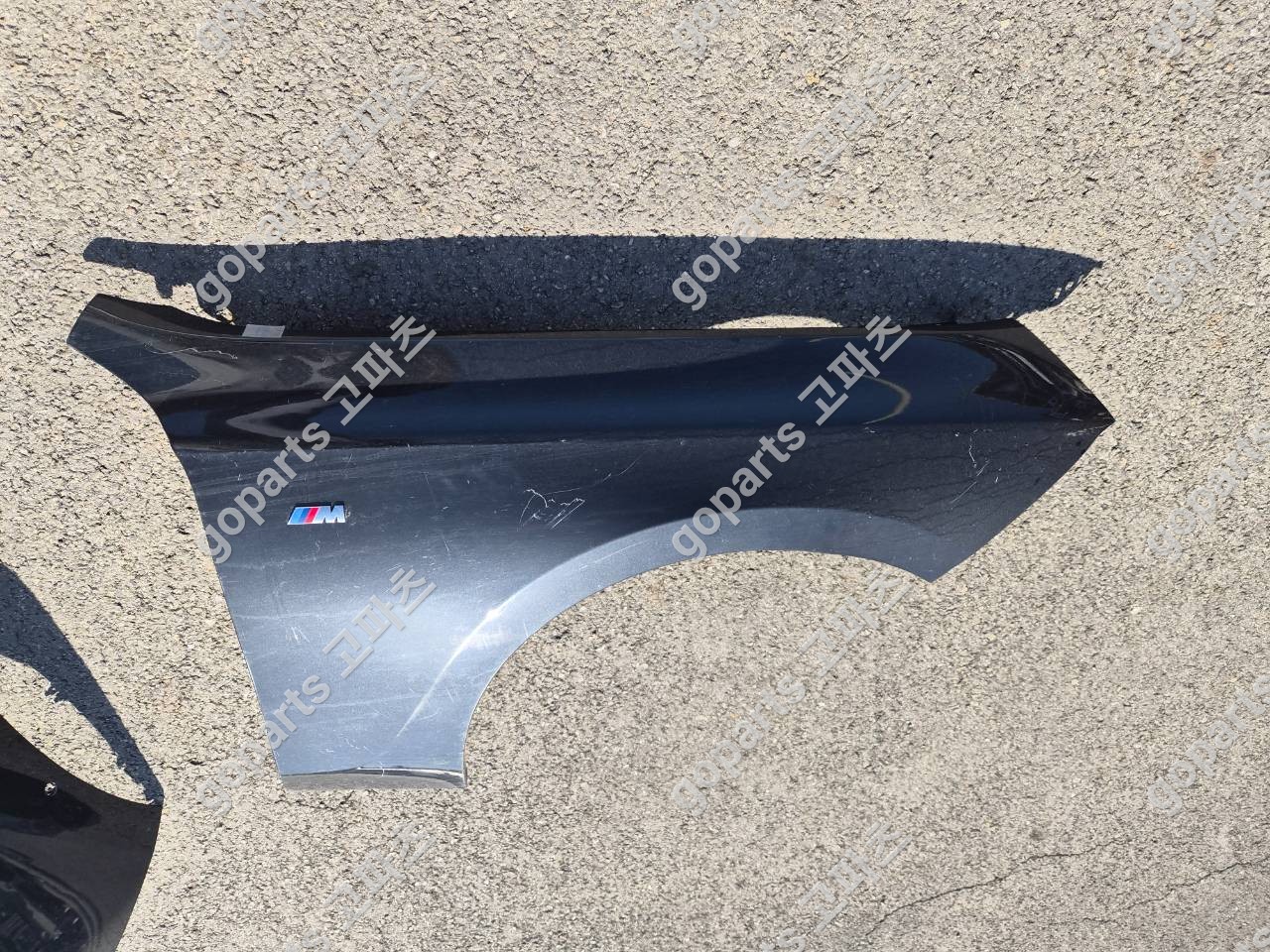 BMW 7시리즈 G70 조수석 전휀더 상세사진 3