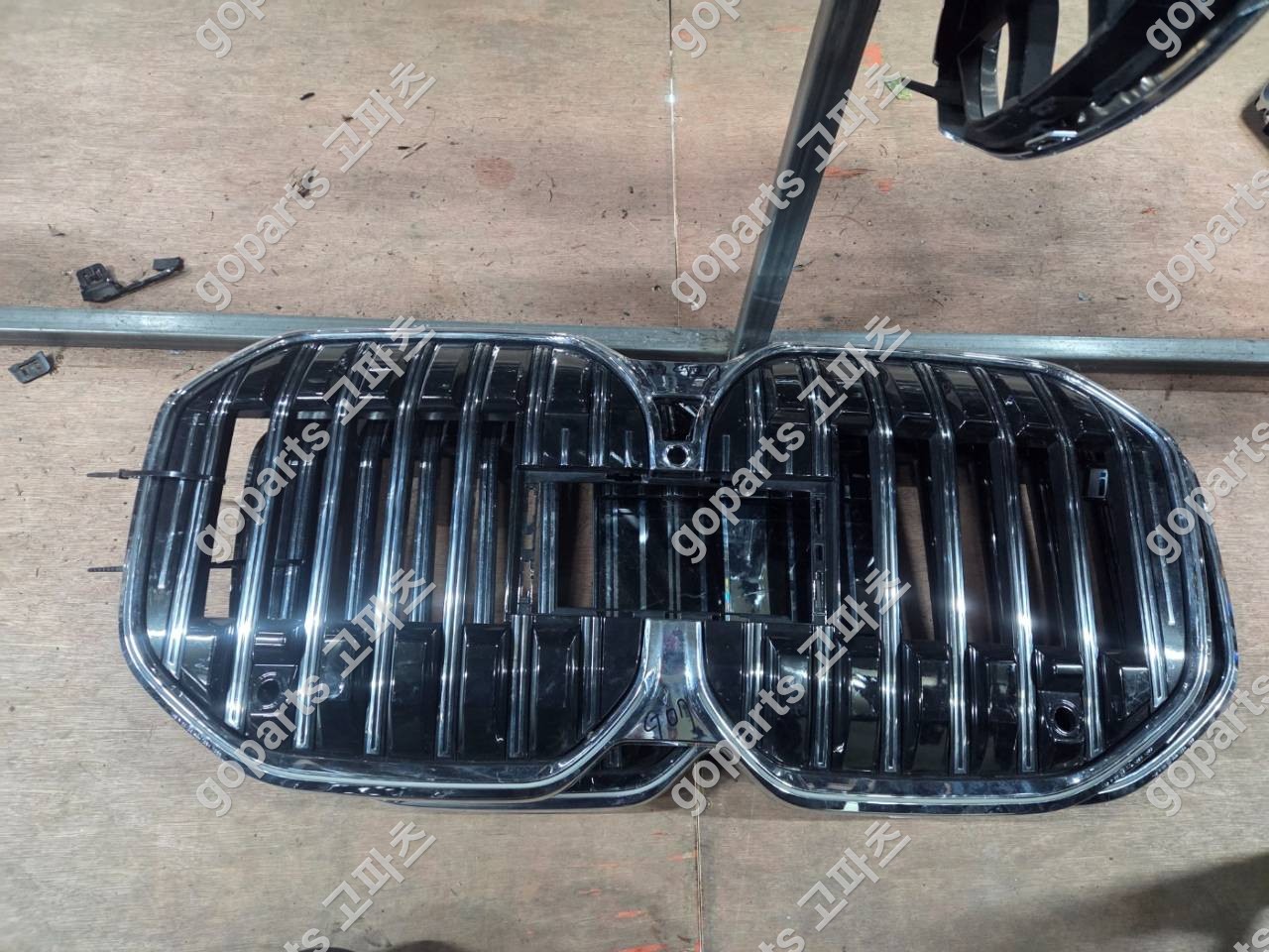 BMW 7시리즈 G70 전면그릴 교체 후기: 고파츠 납품으로 완벽 수리!