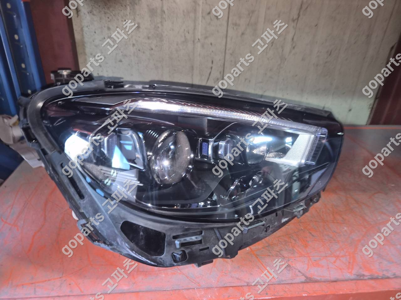 벤츠 W213 E클래스 조수석 멀티빔 헤드라이트 A2139066810 상세사진 5