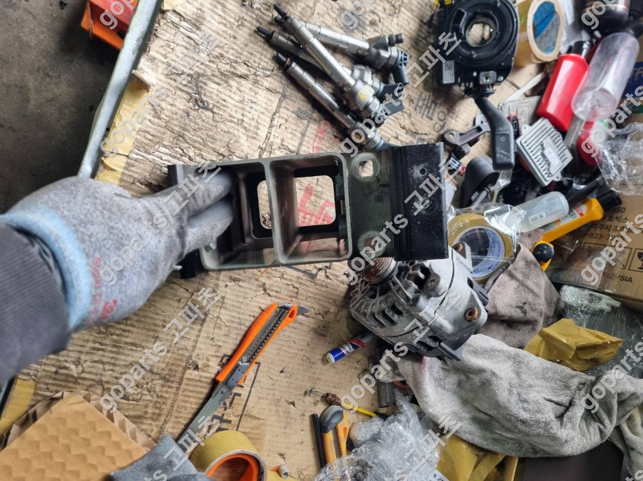 랜드로버 레인지로버 보그 L405 프론트레일 브라켓 운전석 앞 전면 상세사진 3