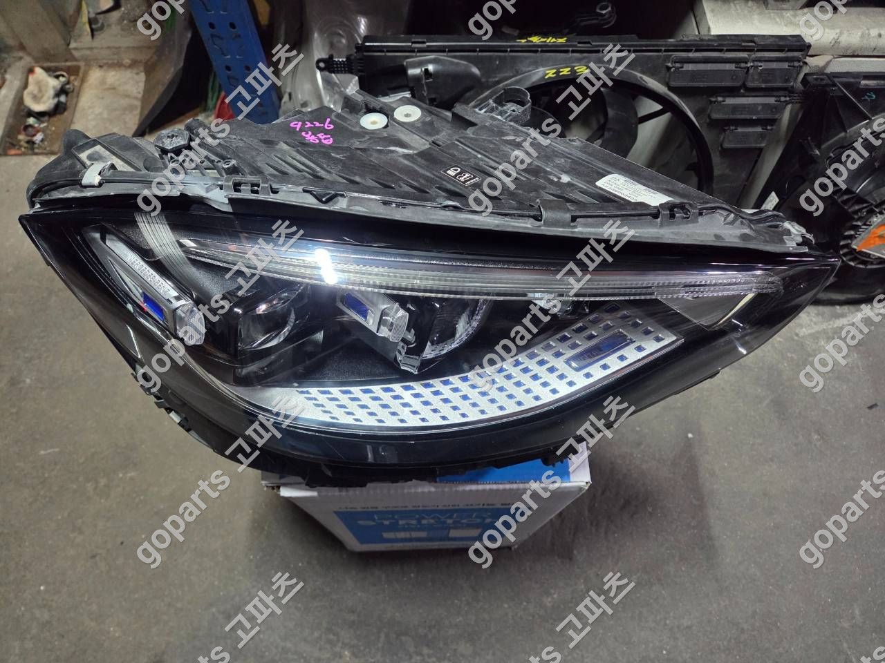 벤츠 S클래스 W223 조수석 헤드라이트 A2239063405 상세사진 4