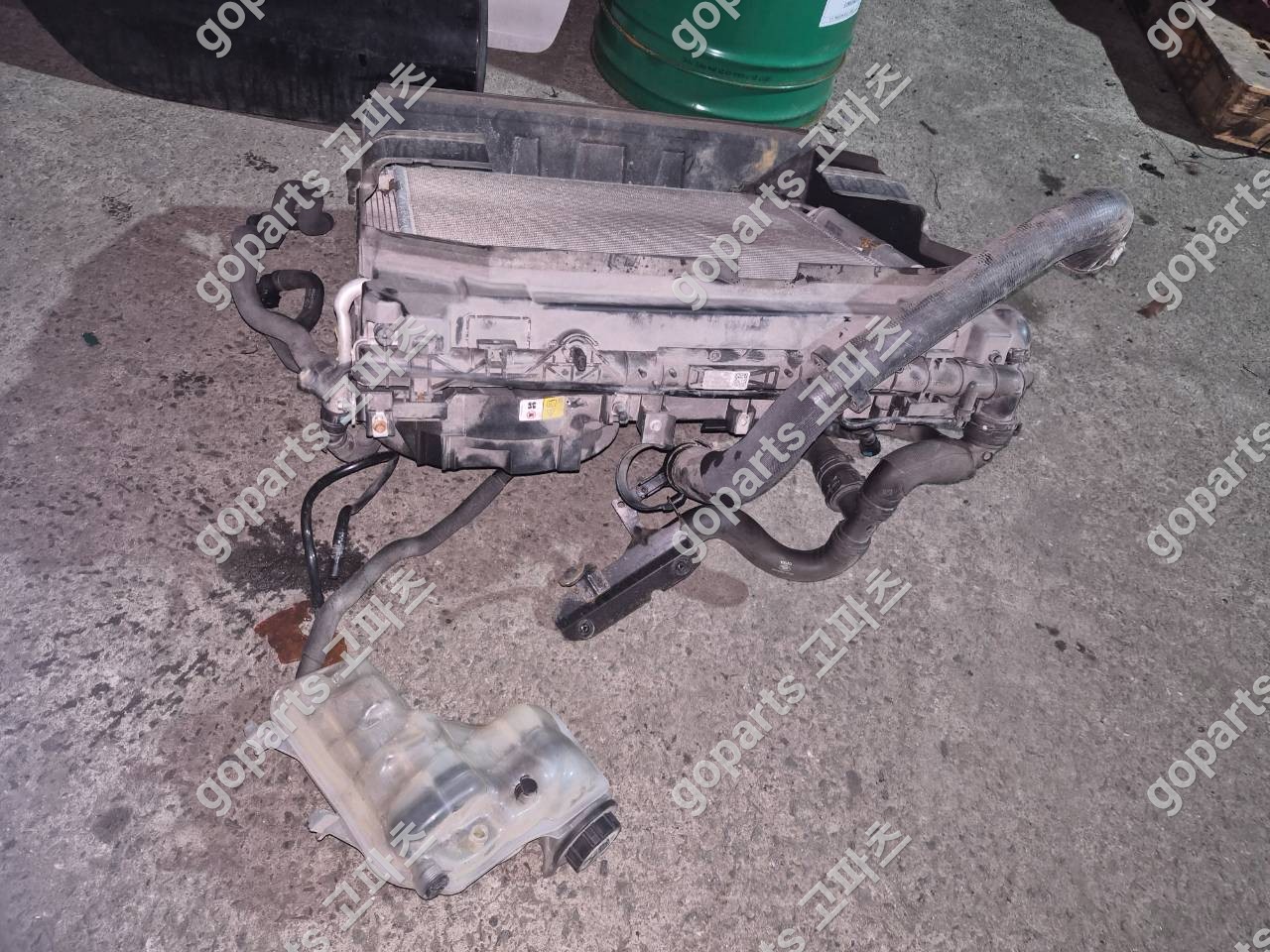 랜드로버 디스커버리 5 L462 라콘휀쿨세트, 라디에이터, 컨덴셔, 인터쿨러, 보조라지에이타, 휀팬 상세사진 2