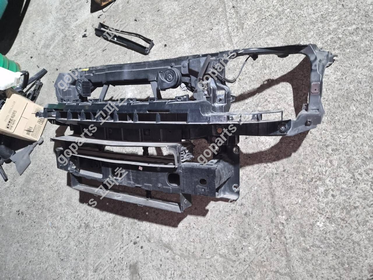 랜드로버 디스커버리 5 L462 전판넬 교체 수리 납품 후기 – 고파츠