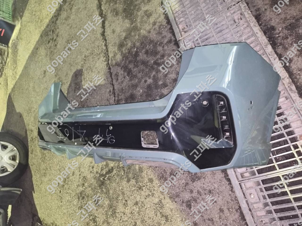 BMW X1 U11 M스포츠 후범퍼 상세사진 3