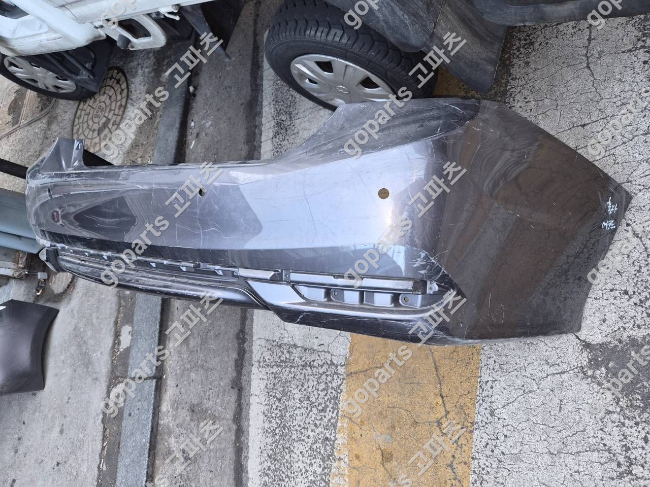 혼다 어코드 9세대 후기 흰색 후범퍼 상세사진 2