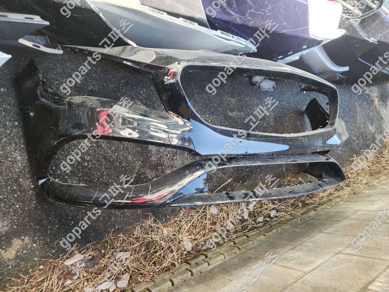 벤츠 CLA W117 AMG라인 앞범퍼 중고 200,000원