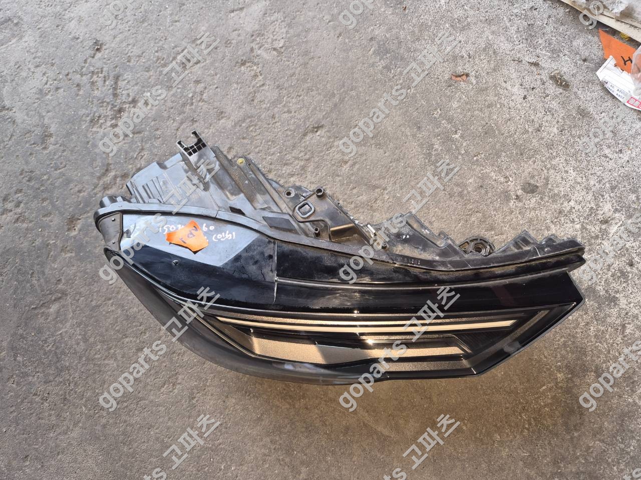 아우디 A6 C8 4K 조수석 헤드라이트 4K0941040 상세사진 5