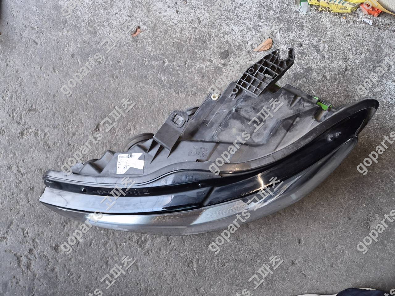 아우디 A6 C7 운전석 헤드라이트 제논타입 상세사진 3