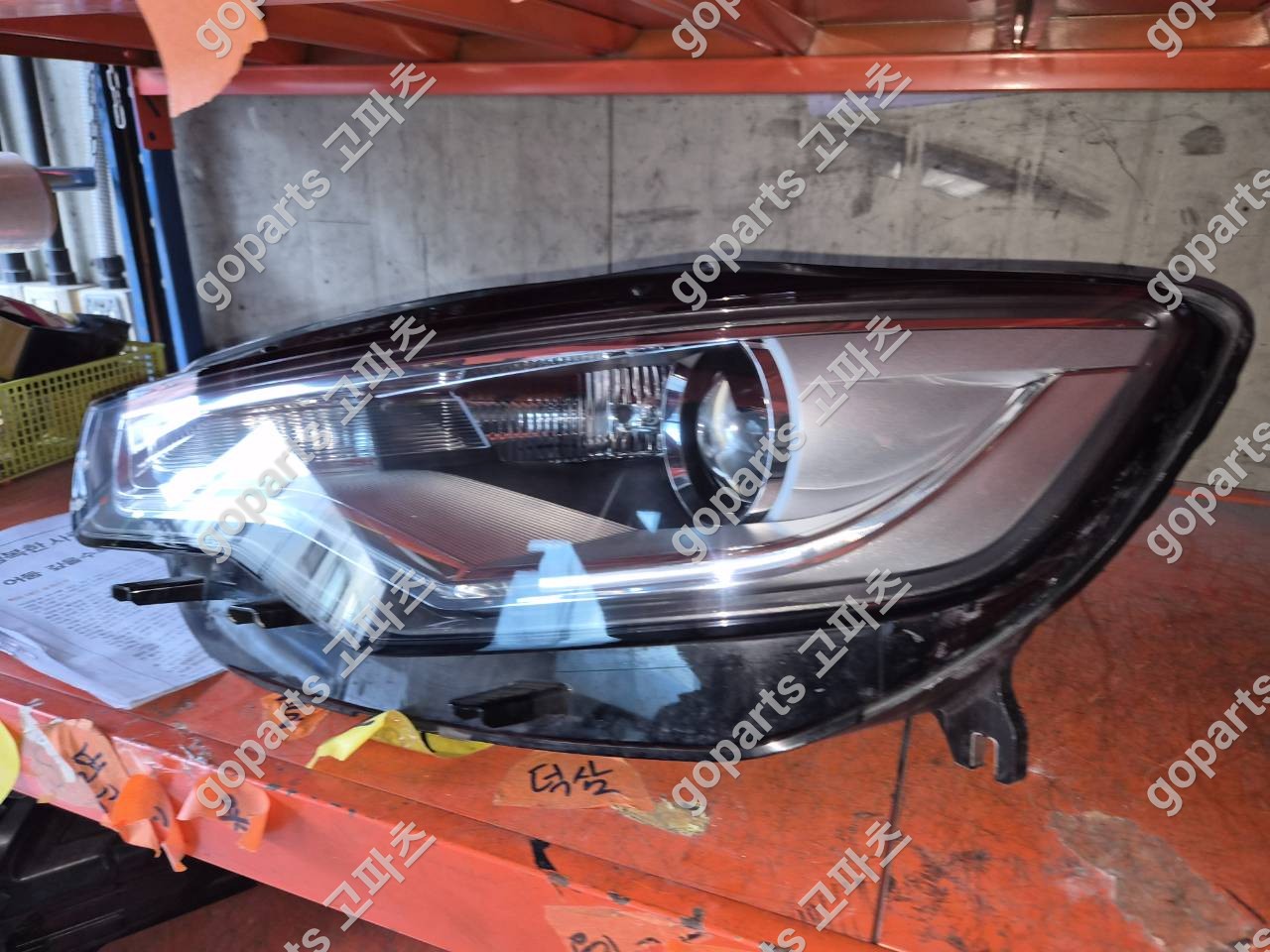 아우디 A6 C7 운전석 헤드라이트 제논타입 상세사진 4