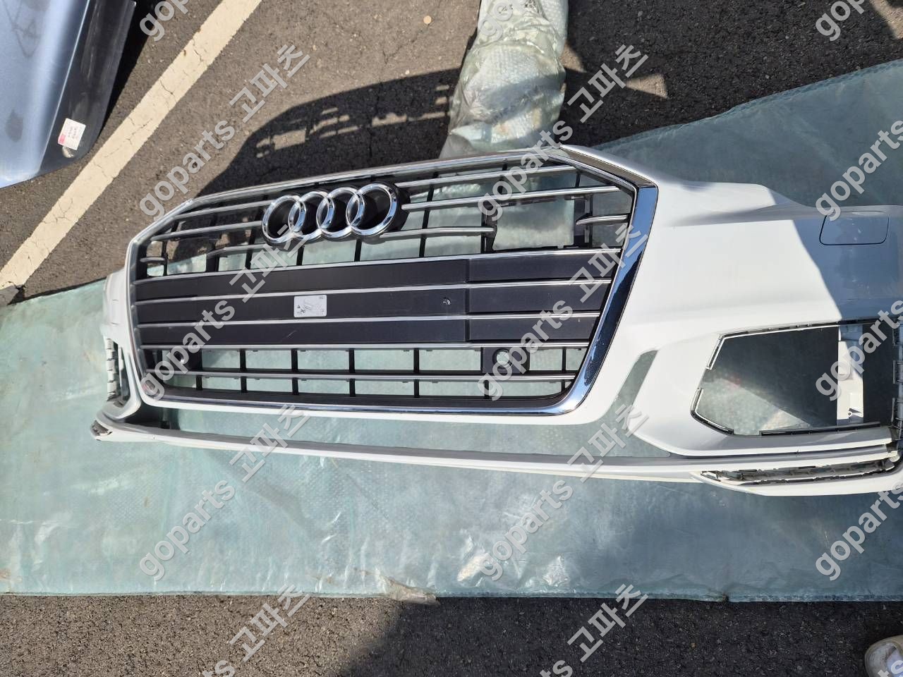 아우디 A6 C8 4K 전범퍼 중고 350,000원