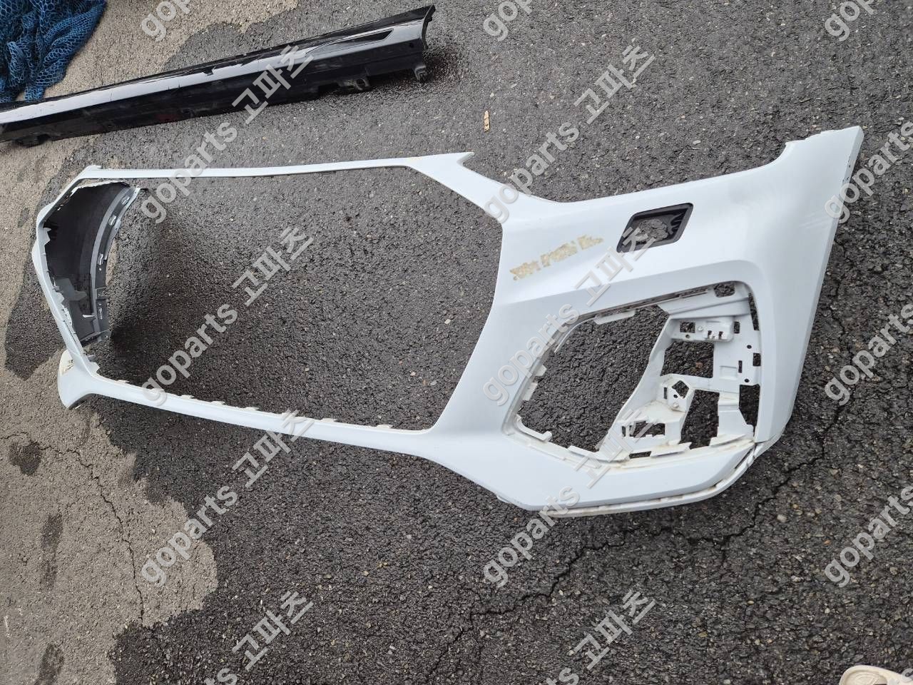 아우디 Q5 80a 전범퍼 상세사진 2