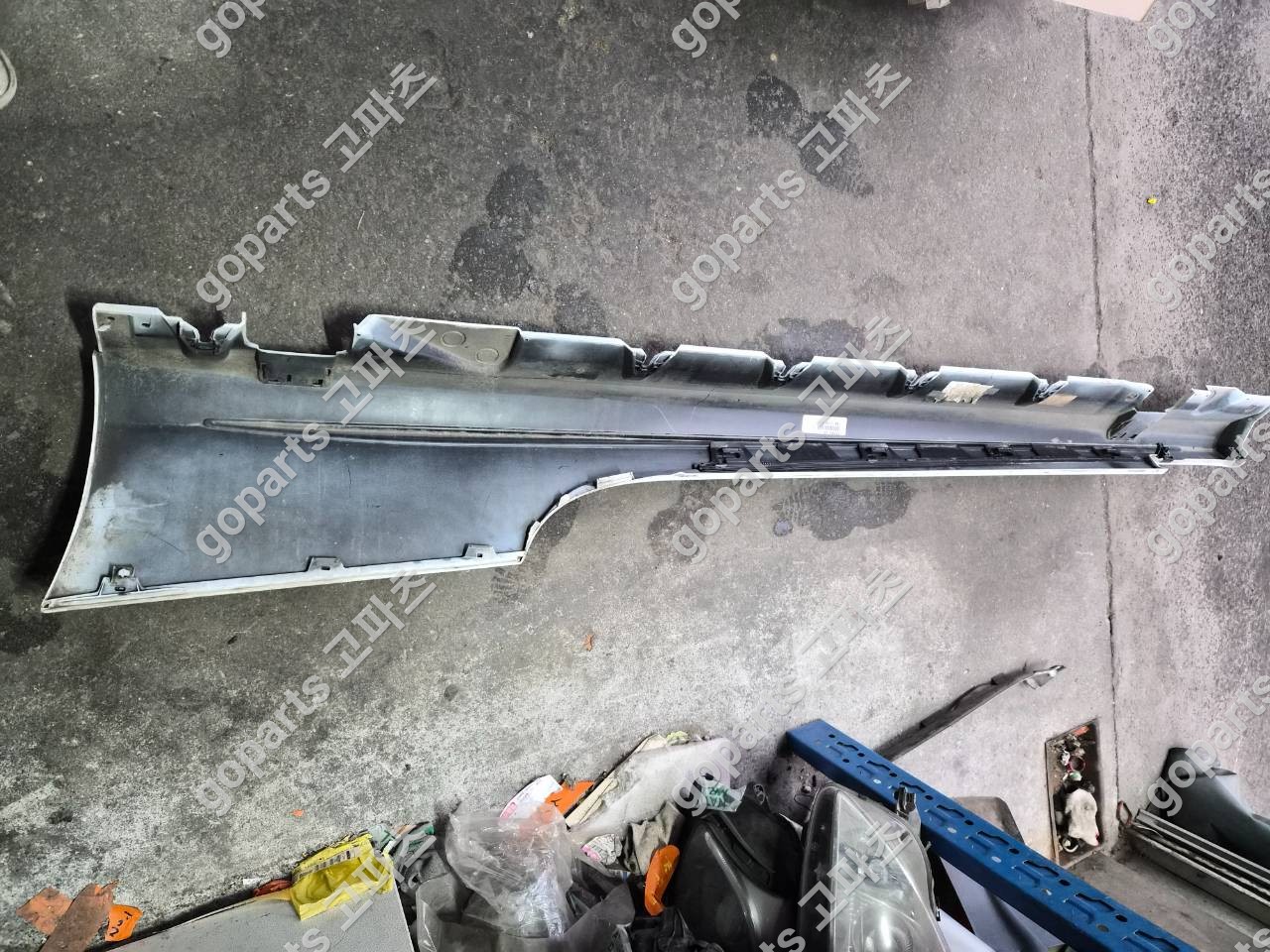 벤츠 C클래스 C205 사이드스태프스테프스탭스탭스커트스컷락커패널몰딩록커페널 중고 250,000원