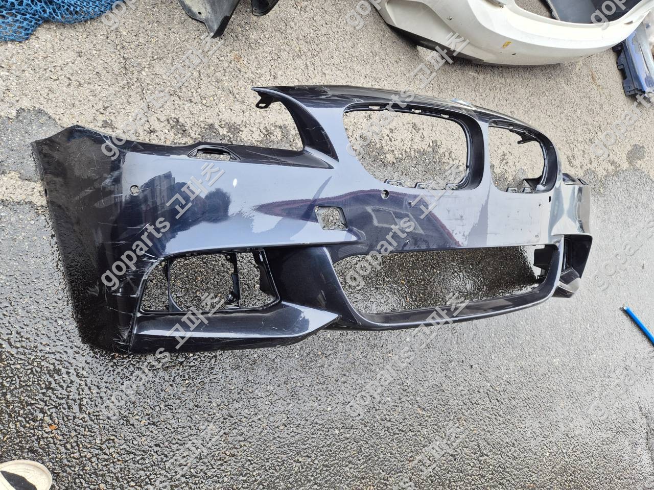 BMW F10 5시리즈 M스포츠 전범퍼 상세사진 2