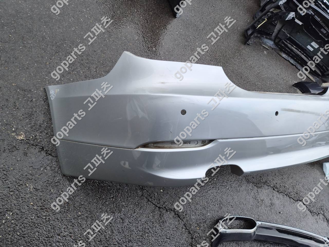 BMW 5시리즈 E60 후범퍼 상세사진 3