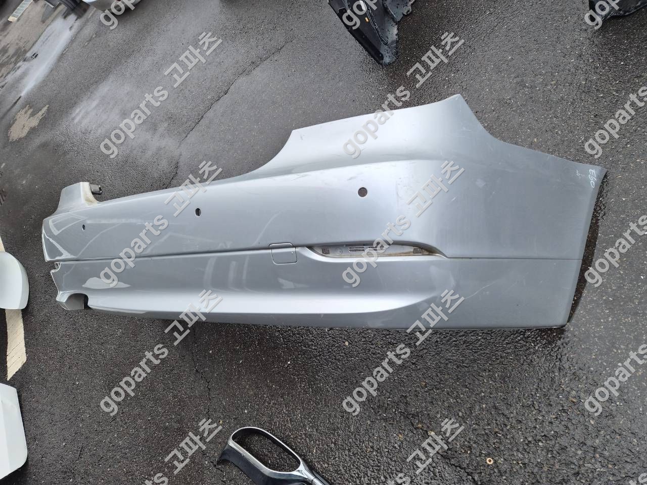 BMW 5시리즈 E60 후범퍼 상세사진 2