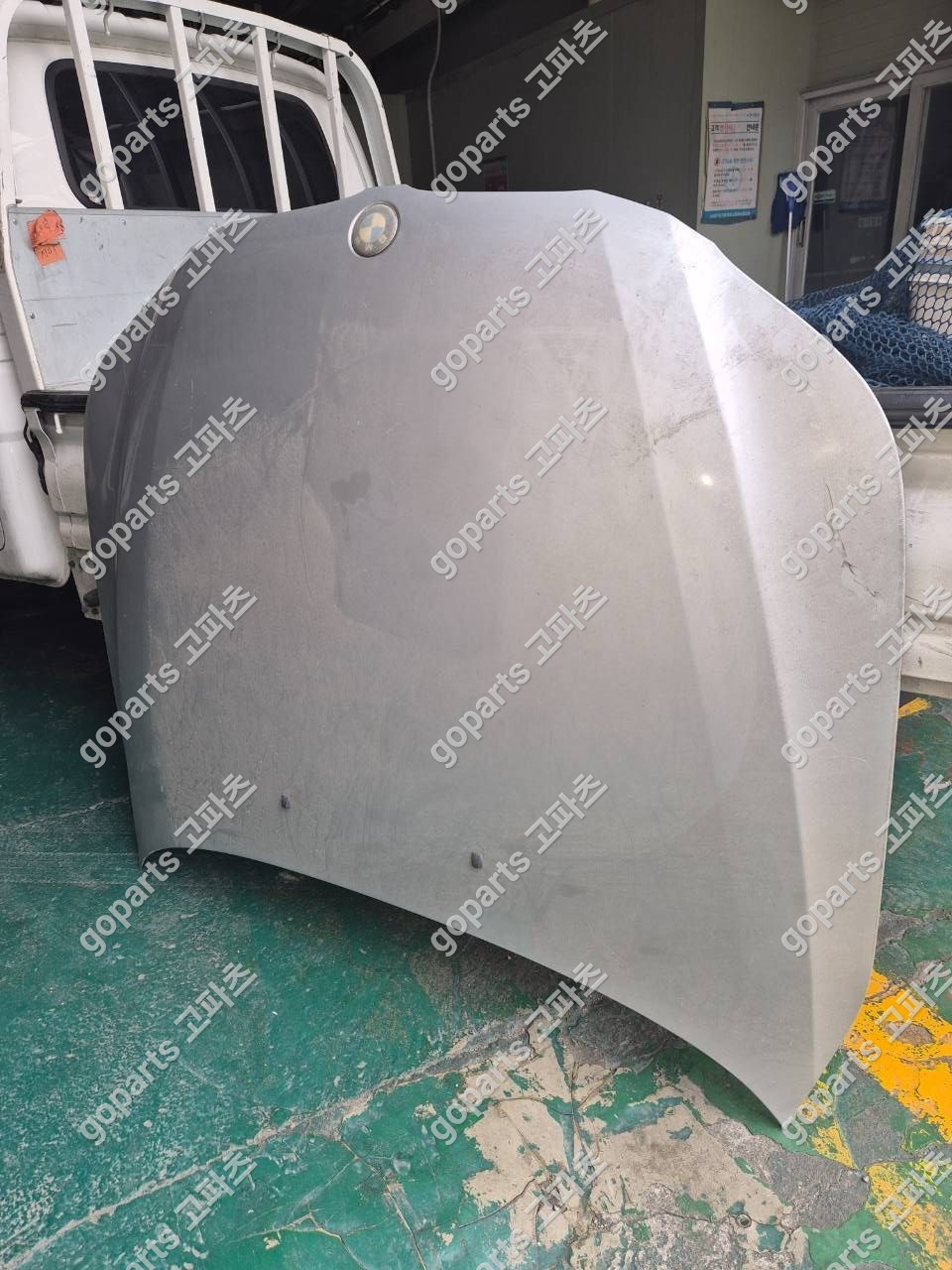 BMW 5시리즈 E60 본넷 상세사진 3