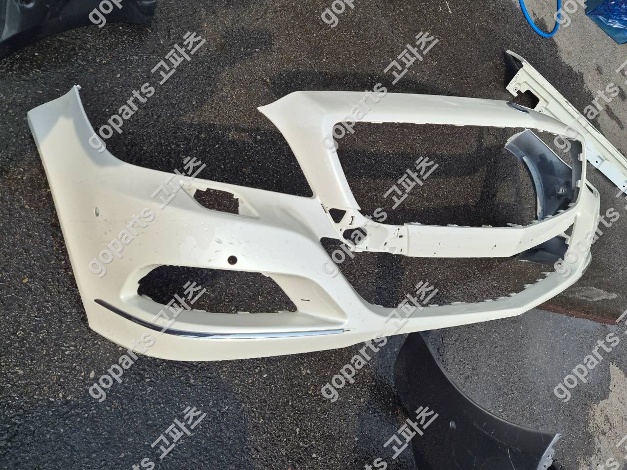 벤츠 CLS W218 전범퍼 상세사진 3