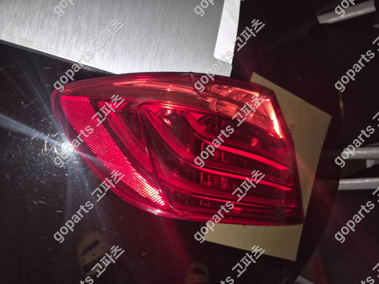 BMW 5시리즈 F10 운전석 테일라이트 상세사진 2