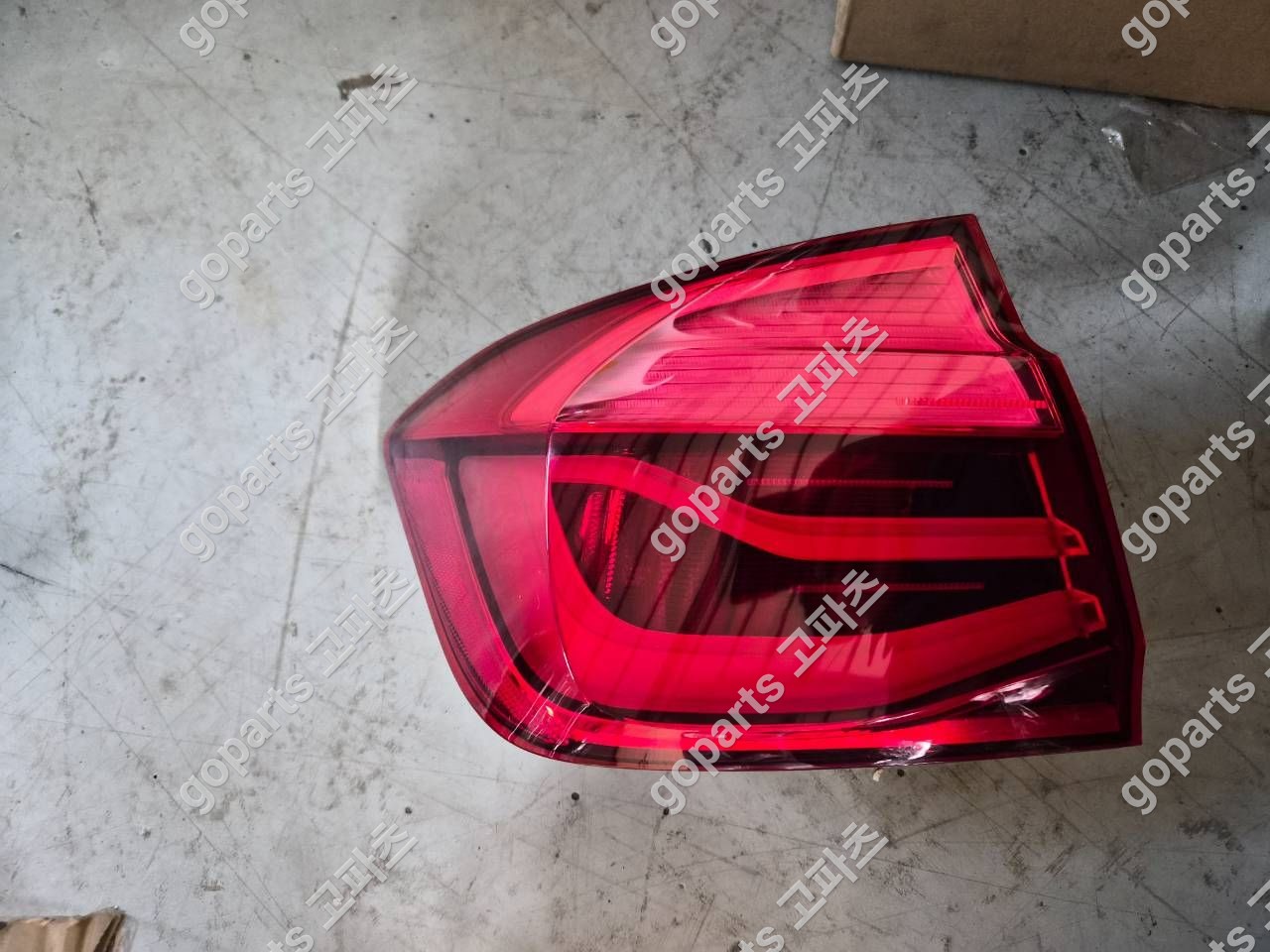 BMW 3시리즈 F30 테일라이트 운전석 중고 200,000원