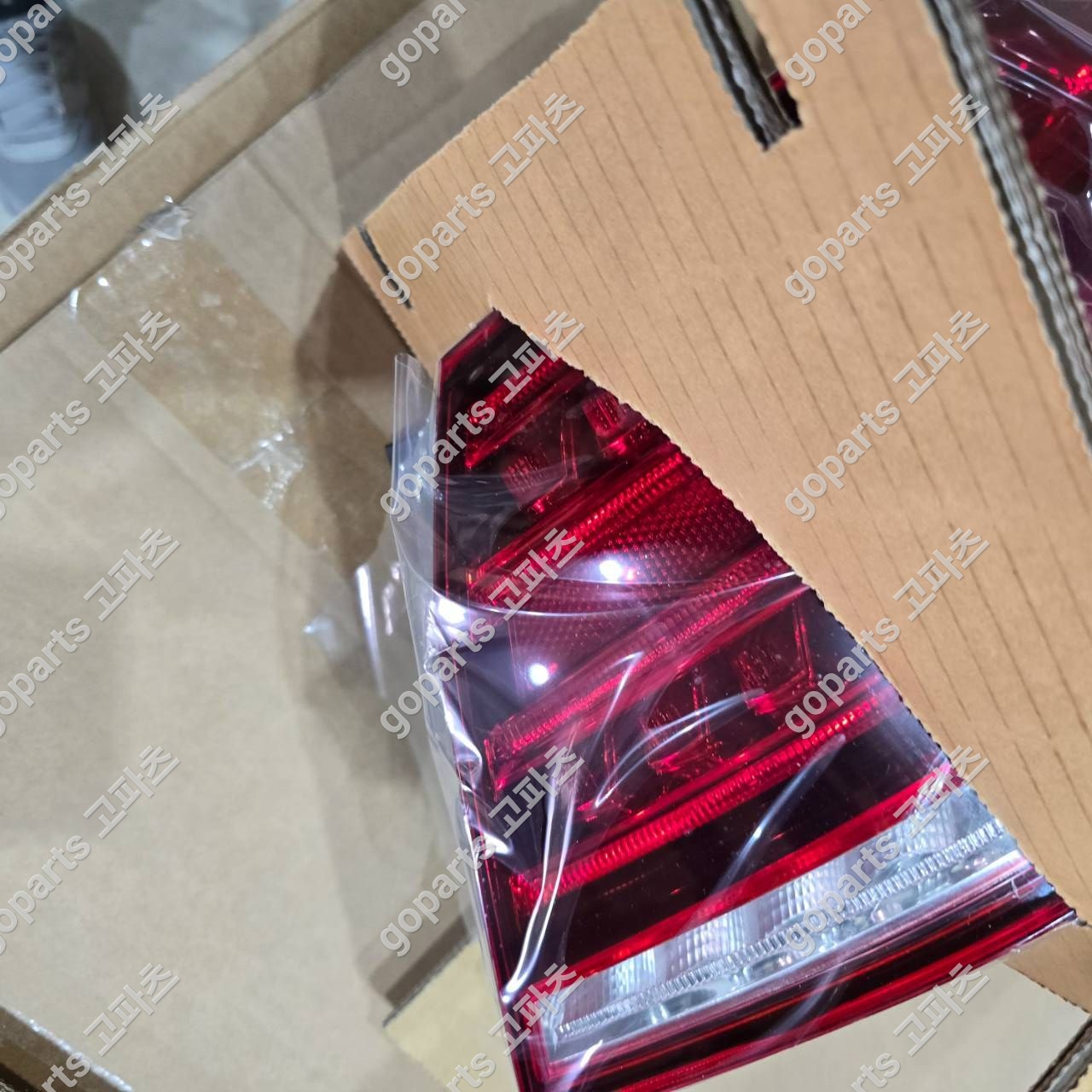 벤츠 E클래스 W212 후기형 조수석 후미등 DEPO사 에프터신품 상세사진 2