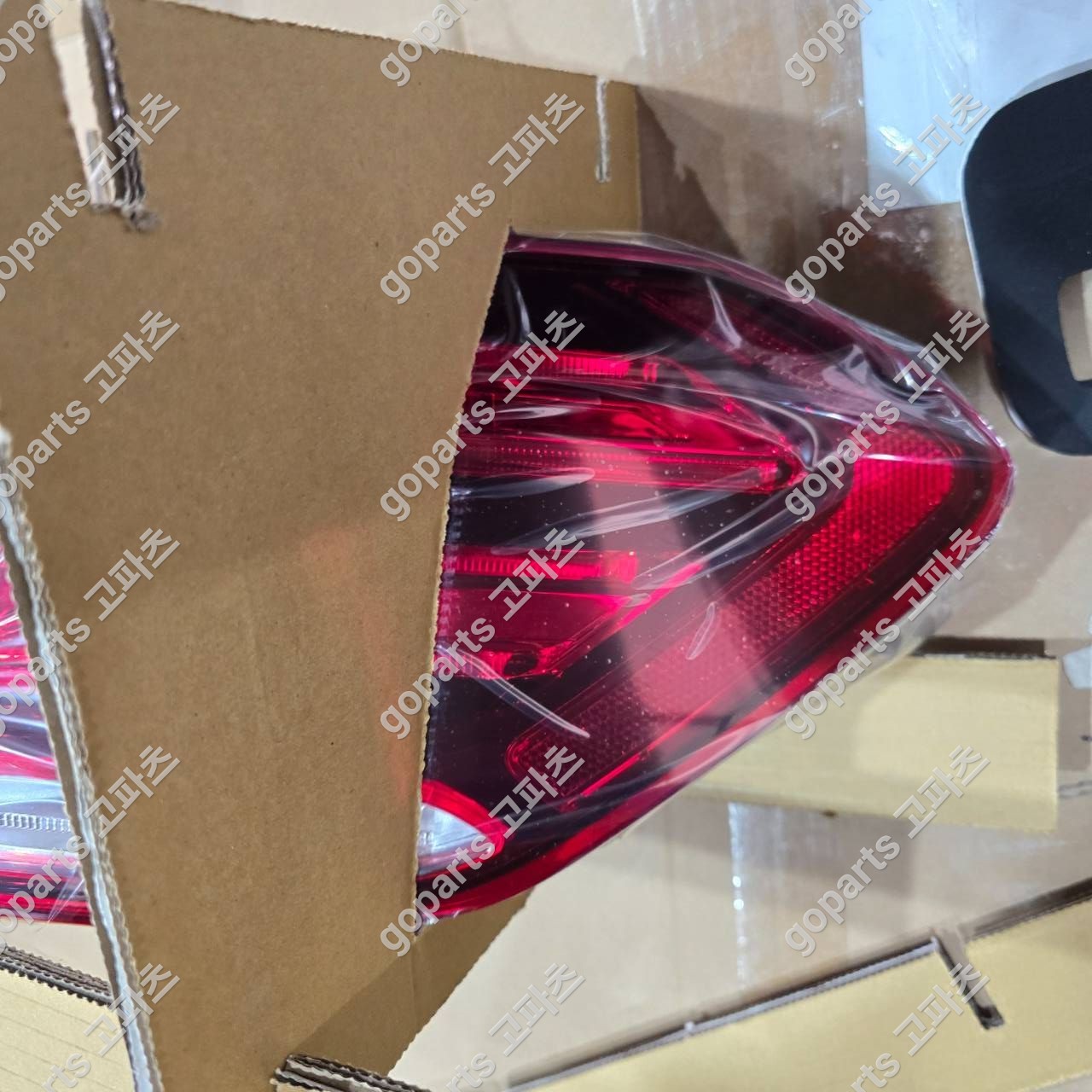 벤츠 E클래스 W212 후기형 조수석 후미등 DEPO사 에프터신품 상세사진 3