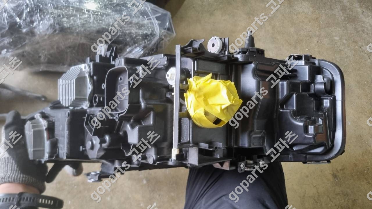 BMW 5시리즈 G30 조수석 레이저 헤드라이트 5A388D6-03/04 상세사진 3